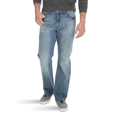 Abbildung von Wrangler Authentics Herren Relaxed Fit Boot Cut Jeans, Riptide, 34W / 34L