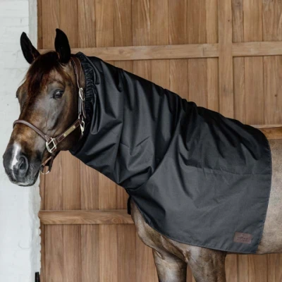 Abbildung von Kentucky Hals Classic Waterproof Schwarz Warmblut
