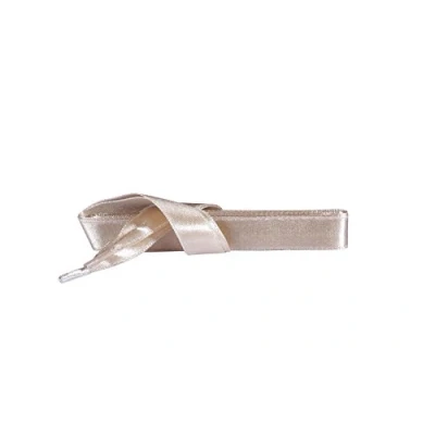Abbildung von Kaps Satin Schnürsenkel 1 Paar breite &amp; flache Schuhbänder für z.B. Sneaker Sportschuhe in Premiumqualität hochwertige Flachsenkel Schuhsenkel (120 cm 6 bis 8 Ösenpaare Beige)