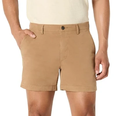 Abbildung von Amazon Essentials Herren 13 cm Flatfront Chinoshorts mit hohem comfort in schmaler Passform (zuvor Goodthreads), Dunkles Khakibraun, 42W