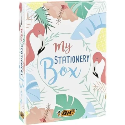Abbildung von BIC Schreibwaren Set: 6 Kugelschreiber, 1 Notizbuch in DIN A5, 4 Textmarker, 10 Fineliner, 5 Permanent Marker, Korrekturroller &amp; 2 Haftzettelblöcke, My Stationary Box Flamingo Design