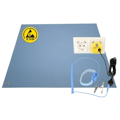 Abbildung von Minadax 40 x 30cm Antistatik ESD Computer Matte Tischmatte „Premiumqualität“ inkl. Manschette + 2,4m Verlängerung Erdungs Stecker