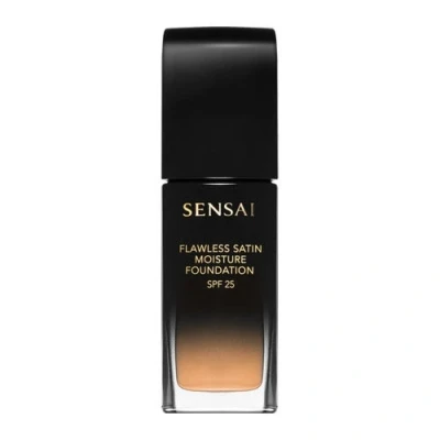 Abbildung von Sensai Flawless Satin Moisture Foundation FS202 Ochre Beige 30 ml