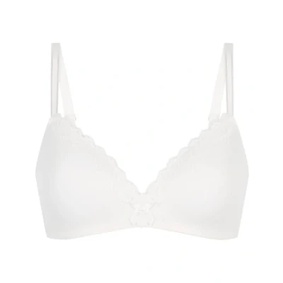 Abbildung von Hunkemöller Vorgeformter BH ohne Bügel Lola Snow White 85B