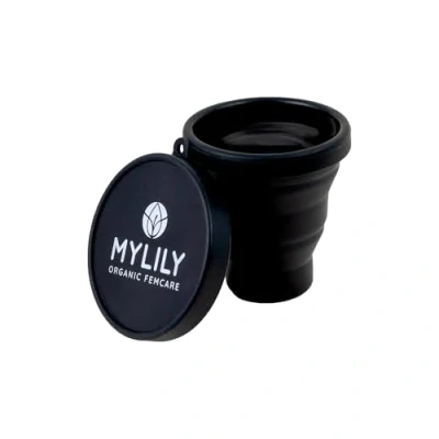 Abbildung von MYLILY® Menstruationstassen Becher zur Reinigung und Aufbewahrung Sterilisator für alle Arten von Faltbares Case die Mikrowelle 100% medizinisches Silikon (Schwarz)
