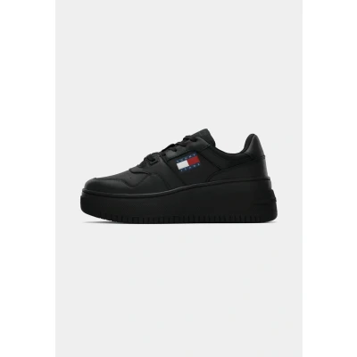 Abbildung von Tommy Jeans Retro Basket Flatform Sneaker low, Damen, Größe: 36, Triple black Schuhe