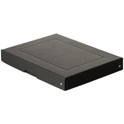 Abbildung von Original Falken PureBox Black. Made in Germany. 40 mm hoch DIN A4. Aufbewahrungsbox mit Deckel aus stabilem Recycling Karton Blauer Engel Vegan Geschenkbox Transportbox Schachtel Allzweckbox