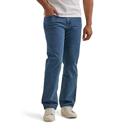 Abbildung von Wrangler Authentics Herren Classic 5 Pocket Relaxed Fit Jeans, Dark Stonewash Flex, 42W / 30L