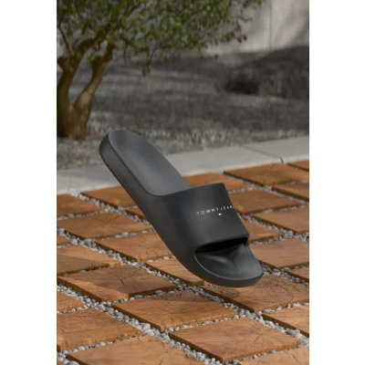 Abbildung von Tommy Jeans Printed POOL Slide Pantolette flach, Damen, Größe: 38, Black Schuhe