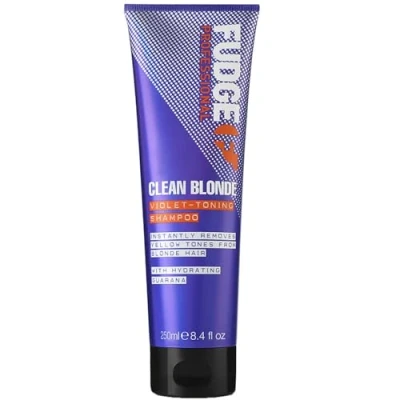 Abbildung von Fudge Clean Blonde Violet Toning shampoo 250 ml
