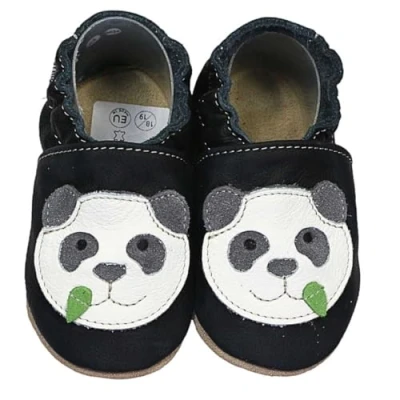 Abbildung von HOBEA Germany Krabbelschuhe für Jungs und Mädchen in verschiedenen Designs (22/23 (18 24 Monate), Panda)