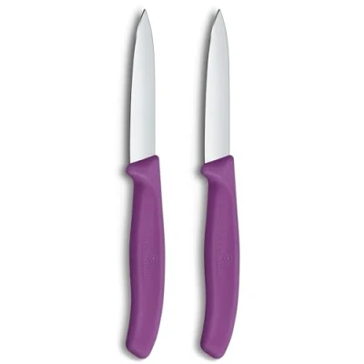 Abbildung von Victorinox Swiss Classic, Schäl und Gemüsemesser Set, 2teilig, Extra Scharfe Klinge, Gerader Schliff für Präzise Schnitte, 8 cm, Rostfreier Stahl, Violett