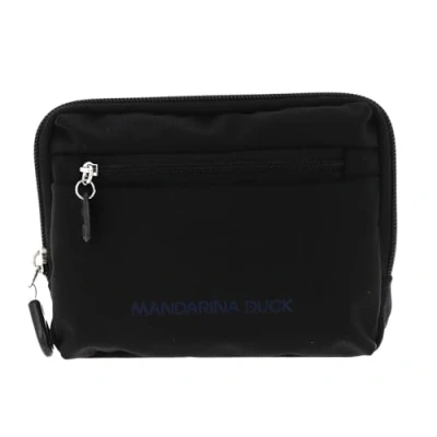 Abbildung von Mandarina Duck Damen Md 20 Clutch, Schwarz, 14x11x4 (L x H W) EU
