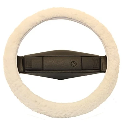 Abbildung von Reissner Lammfelle LERA 15 WEI Lenkradbezug Lenkradschoner Lenkradhülle für Auto und Wohnmobil Echtes Merino Lammfell Florhöhe 15mm passend ⌀40cm Anti Rutsch Farbe Weiss