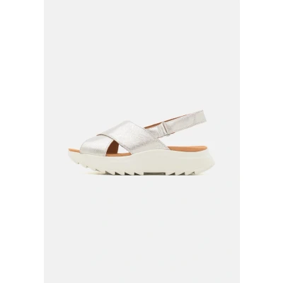 Abbildung von Clarks Damen Dashlite Wish Sandal, Silver Metallic, 39.5 EU