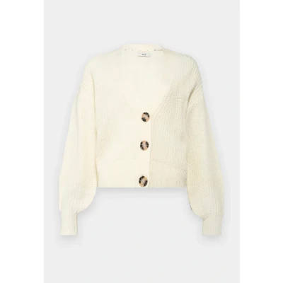 Abbildung von JDY Justy L S Short NOOS Strickjacke, Damen, Größe: Large, Eggnog