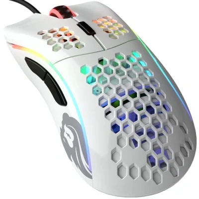 Abbildung von Glorious Gaming Model D Wired Mouse superleichtes Wabendesign mit 68 g, RGB Beleuchtung, ergonomisch, Pixart 3360 Sensor, Omron Schaltern, PTFE Füße, 6 Tasten Glänzend Weiß