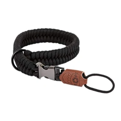 Abbildung von C Rope Kamera Handschlaufe The Claw aus handgeflochtenem Paracord. Kameragurt mit Schnellverschluss System, Schwarz