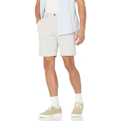 Abbildung von Amazon Essentials Herren Chinoshorts, 23 cm, Schlanker Schnitt, Silber, 33W