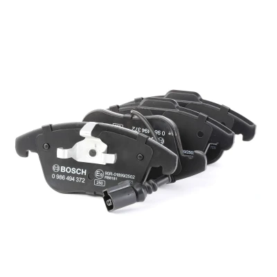 Abbildung von BOSCH 0 986 494 372 Bremsbelagsatz Low Metallic mit integriertem Verschleißsensor Anti Quietsch Blech, Kolbenclip VOLKSWAGEN: Sharan II