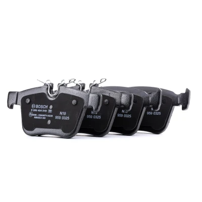 Abbildung von BOSCH 0 986 494 819 Bremsbelagsatz Low Metallic mit Anti Quietsch Blech JAGUAR: XF Sportbrake, VOLVO: XC60 II, LAND ROVER: Discovery Sport