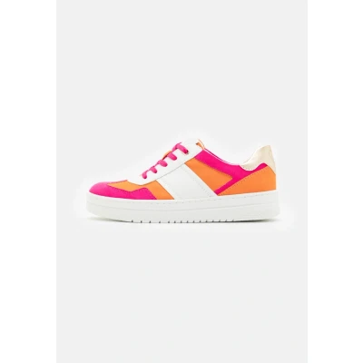 Abbildung von Marco Tozzi Sneaker low, Damen, Größe: 39, White/pink Schuhe