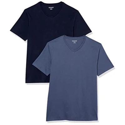 Abbildung von Amazon Essentials Herren Kurzärmelige T Shirts mit V Ausschnitt, 2er Pack, Dunkelblau/Marineblau, M