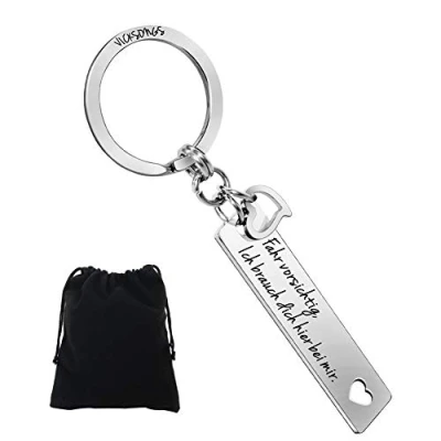 Abbildung von VICKSONGS Drive Safe Schlüsselanhänger Fahr Vorsichtig, Ich brauch Dich Hier bei Mir I Need You Here with Me Geschenk zum Neuen Auto Männer/Mann 1er
