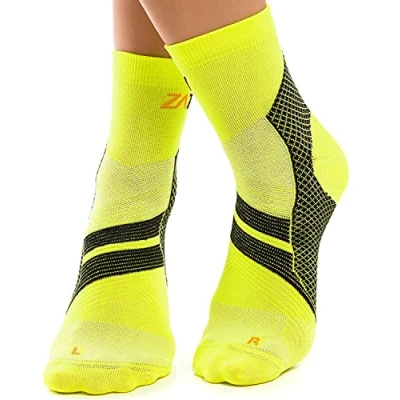 Abbildung von ZaTech Plantarfasziitis Socken, Kompressions unterstützt Ferse, Knöchel und Fußgewölbe, für bessere Durchblutung, reduziert Fußschwellungen Schmerzen (Gelb/Schwarz, XL, 43 45)