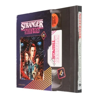 Abbildung von Grupo Erik Bullet Journal Notizbuch A5 Stranger Things VHS Hardcover Notizblock Tagebuch Offizieller Merch