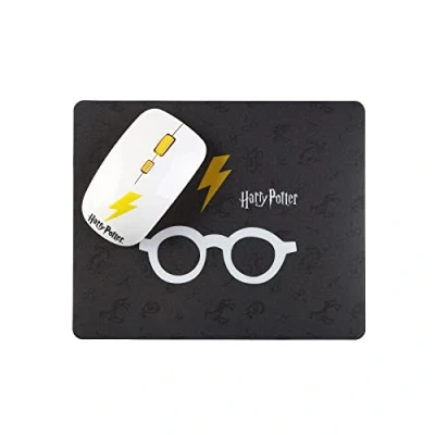 Abbildung von WONDEE Harry Potter Set Kabellose Maus und Mauspad mit Design in Schwarz Weiß Offizielle Artikel
