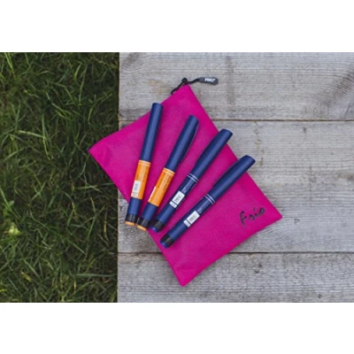 Abbildung von FRIO VIVA GROß Diabetiker Insulin Tasche 19 x 14 cm für bis zu 4 Pens Kühlt mit kaltem Wasser I Keine Kühlakkus notwendig (Rosa)