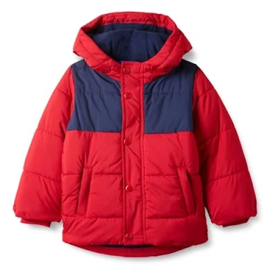 Abbildung von Amazon Essentials Jungen Schwere Pufferjacke mit Kapuze, Marineblau Rot Farbblock, 8 Jahre