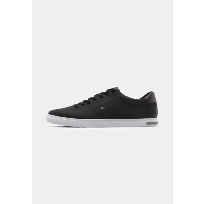 Abbildung von Tommy Hilfiger Essential Sneaker low, Herren, Größe: 43, Black Schuhe