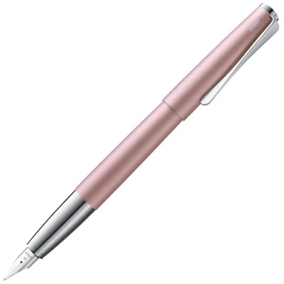 Abbildung von LAMY studio rose matt Füller universeller Füllfederhalter in elegantem Gehäuse aus Ganzmetall 14 kt. Goldfeder, partiell platiniert &amp; Strichbreite F inkl. Tintenpatrone T 10 blau