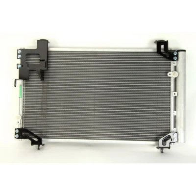 Abbildung von NRF Easy Fit 35596 Klimakondensator mit Trockner, Dichtring 15,5 Aluminium 590 TOYOTA: Corolla Verso, Avensis II Station Wagon