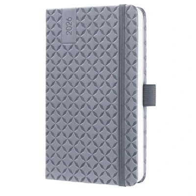 Abbildung von SIGEL J6120 Wochenkalender 2026 A6 hellgrau, Hardcover, Gummiband, Stiftschlaufe, Einstecktasche, 174 Seiten, vegan, Buchkalender, Terminplaner Taschenkalender Jolie