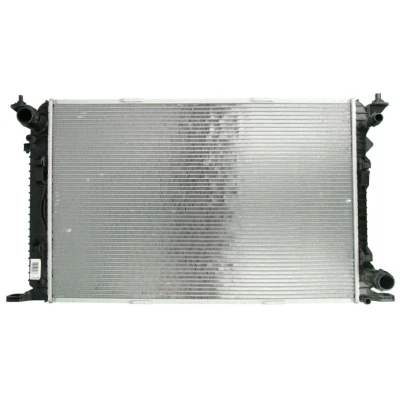 Abbildung von DENSO DRM02024 Kühler, Motorkühlung 720 469 38 AUDI: A4 B8 Avant, Q5, A6 C7 Avant