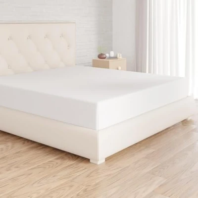 Abbildung von Amazon Basics Spannbettlaken, 180 x 200 cm, 100% Baumwolle, Jersey Spannbetttuch, Matratzenhöhe bis 30 Weiß