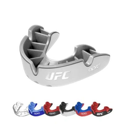 Abbildung von OPRO Silver Level UFC Erwachsene und Kinder Sport Mundschutz mit Etui, revolutionärer Anpassungstechnologie für UFC, MMA, Boxen, BJJ andere (Silber, Jugendliche)