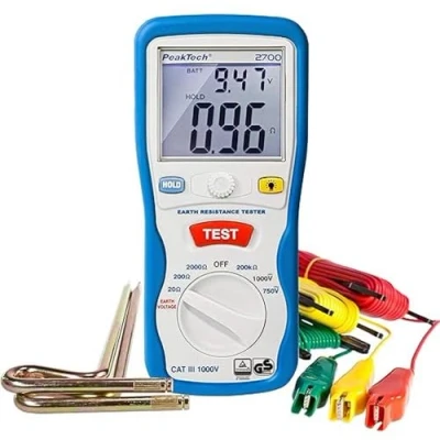 Abbildung von PeakTech P 2700 Digitales Erdungsmessgerät Bodentester mit beleuchtetem Dual LCD Display &amp; 2 Erdungsstäben professionelles Messgerät für AC/DC TÜV/GS geprüft CAT III 1000 V