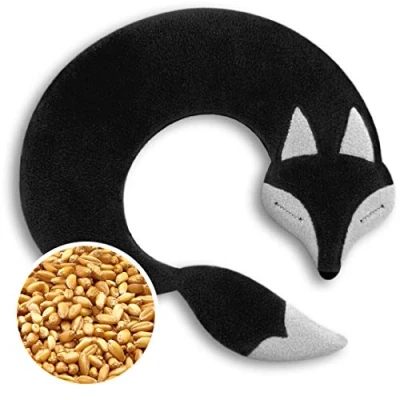 Abbildung von LESCHI Wärmekissen Körnerkissen für Mikrowelle Tier Fuchs Schwarz anschmiegsames Nackenkissen mit Bio Weizen ideal als Wärmespender im Winter und bei Verspannungen an Nacken Schulter Hals