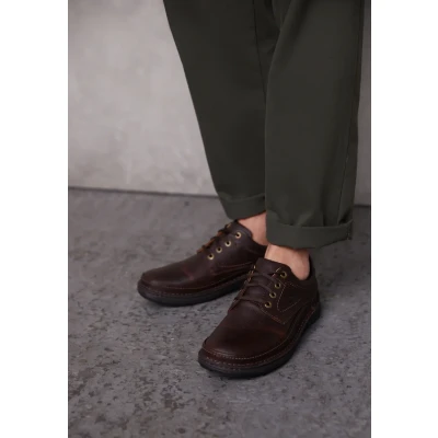 Abbildung von Clarks Nature Three Sportlicher Schnürer, Herren, Größe: 44.5, Mahagony Schuhe