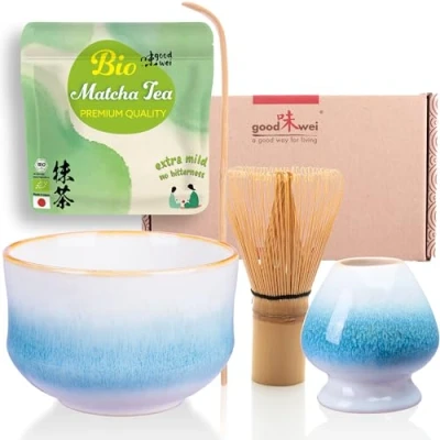 Abbildung von Goodwei BIO Matcha aus Japan im Set komplett mit hochwertiger Schale Keramik, Besen und Besenhalter Geschenkset für Teezeremonie (Rindō)