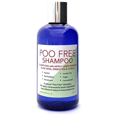 Abbildung von 99% Natürliches KLÄRUNG SHAMPOO APFELESSIG, ALOE VERA, GRÜNER TEE &amp; ZITRUS 250 ml von POO FREE. Ohne Sulfat, Parabene. Konzentriert, Schaumarm, Leicht zu Spülen. pH 5.5 fur Empfindliche Haut.