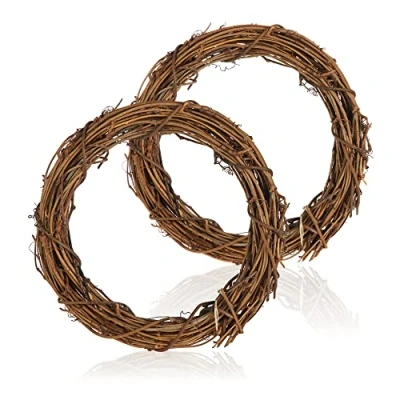 Abbildung von com four® 2X DIY Deko Holz Kranz zum basteln aus Rattan Dekorieren z.B von Fenstern, Tische und Türen (2 Stück Ø20cm Hellbraun)