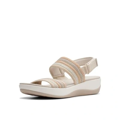 Abbildung von Clarks ARLA Stroll Keilsandalette, Damen, Größe: 42, Beis Schuhe