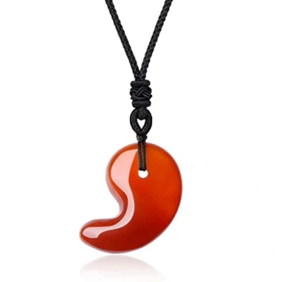 Abbildung von COAI Geschenkideen Unisex Japanische Magatama Kommaförmige Horn Anhänger aus Rotem Achat Amulett Glückskette