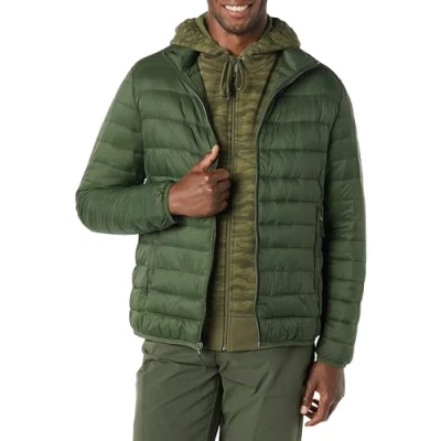 Abbildung von Amazon Essentials Herren Verstaubare, Leichte, Wasserabweisende Pufferjacke (Erhältlich In Big &amp; Tall), Dunkles Olivgrün, S