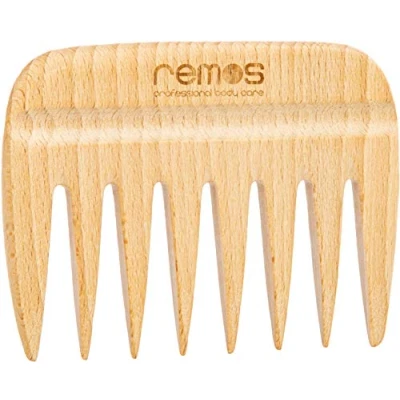 Abbildung von REMOS Holzkamm aus heimischem Buchenholz mit Griffkerbe 9 cm